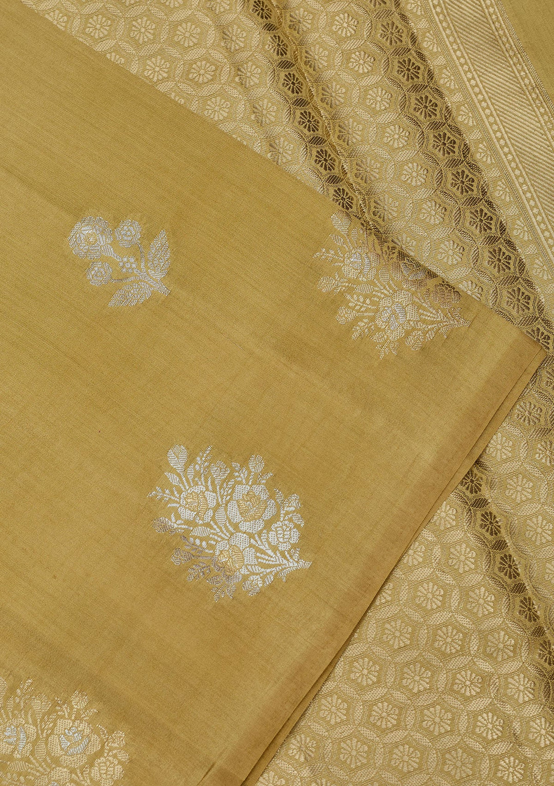 Cream Zariwork Pure Silk Saree