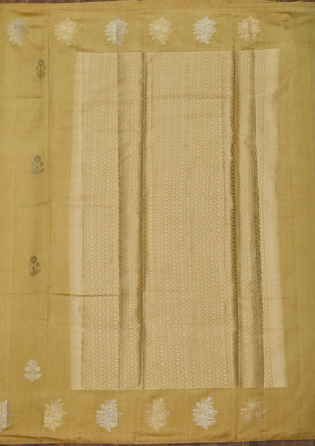 Cream Zariwork Pure Silk Saree