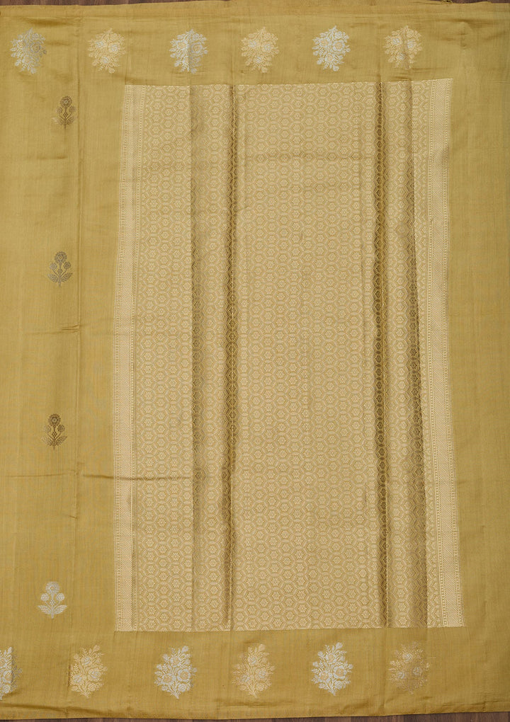 Cream Zariwork Pure Silk Saree