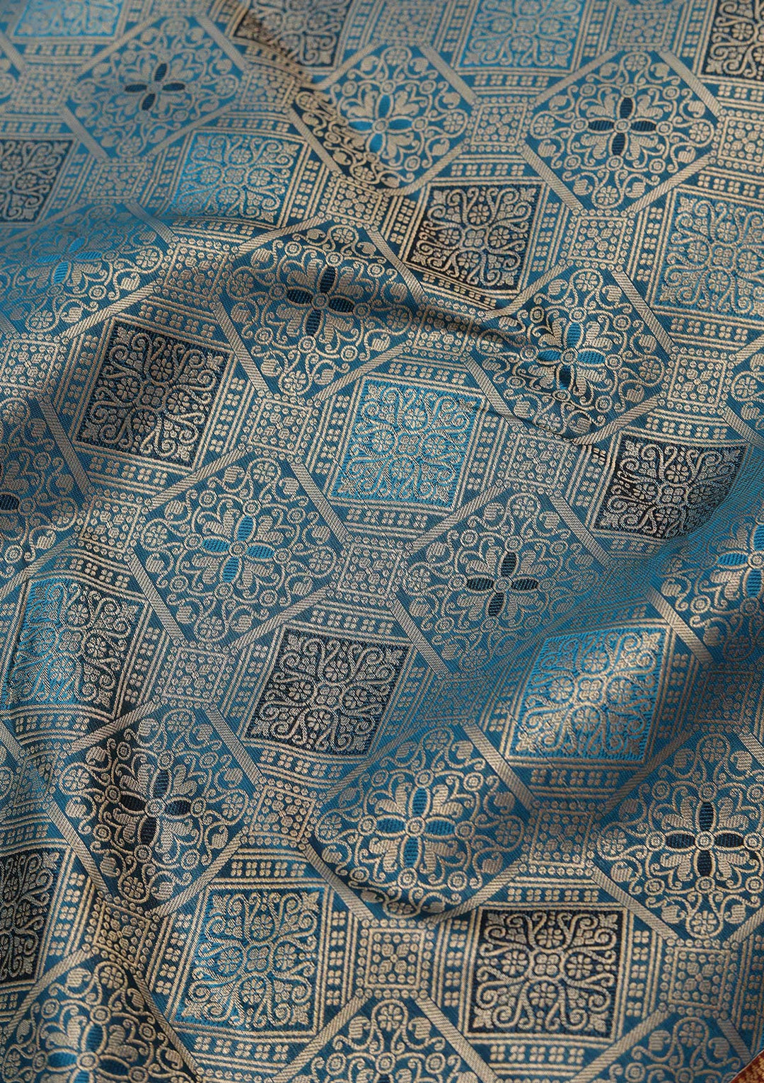 Peacock Green Zariwork Pure Silk Saree-koskii