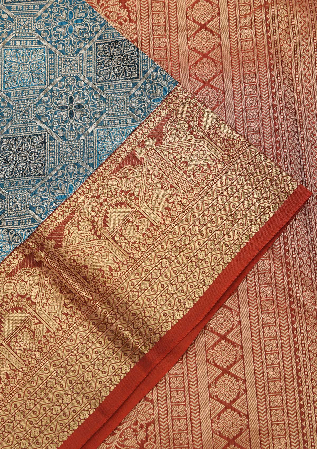 Peacock Green Zariwork Pure Silk Saree-koskii