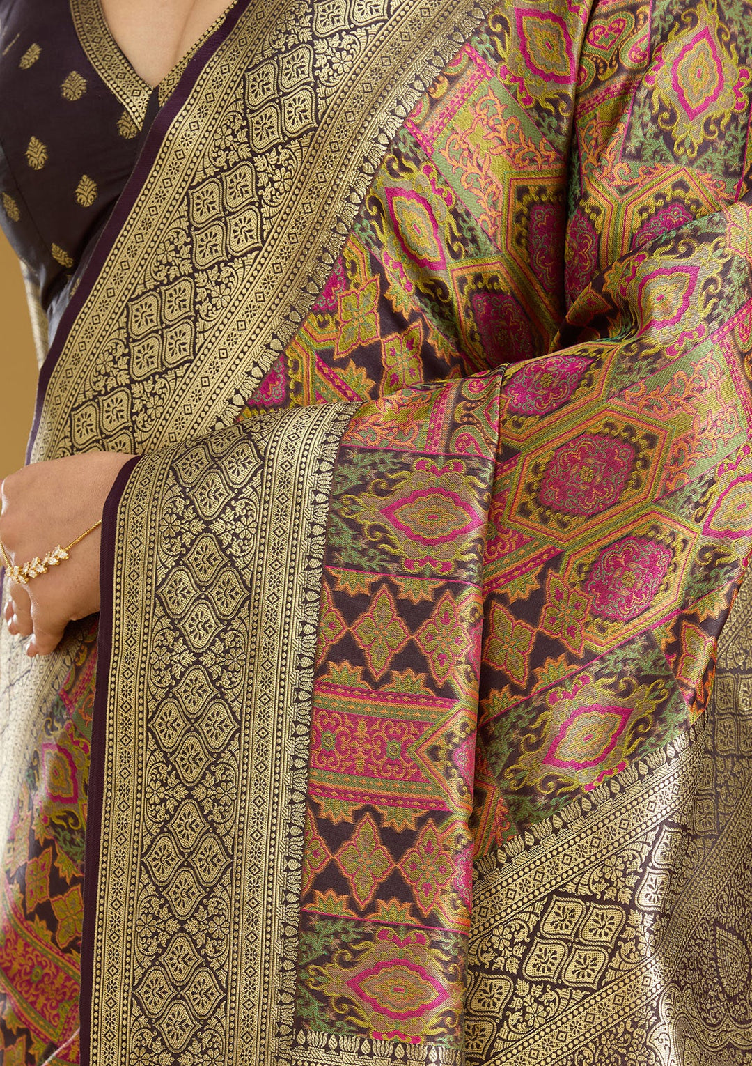 Black Zariwork (Gold) Art Silk Silk Saree