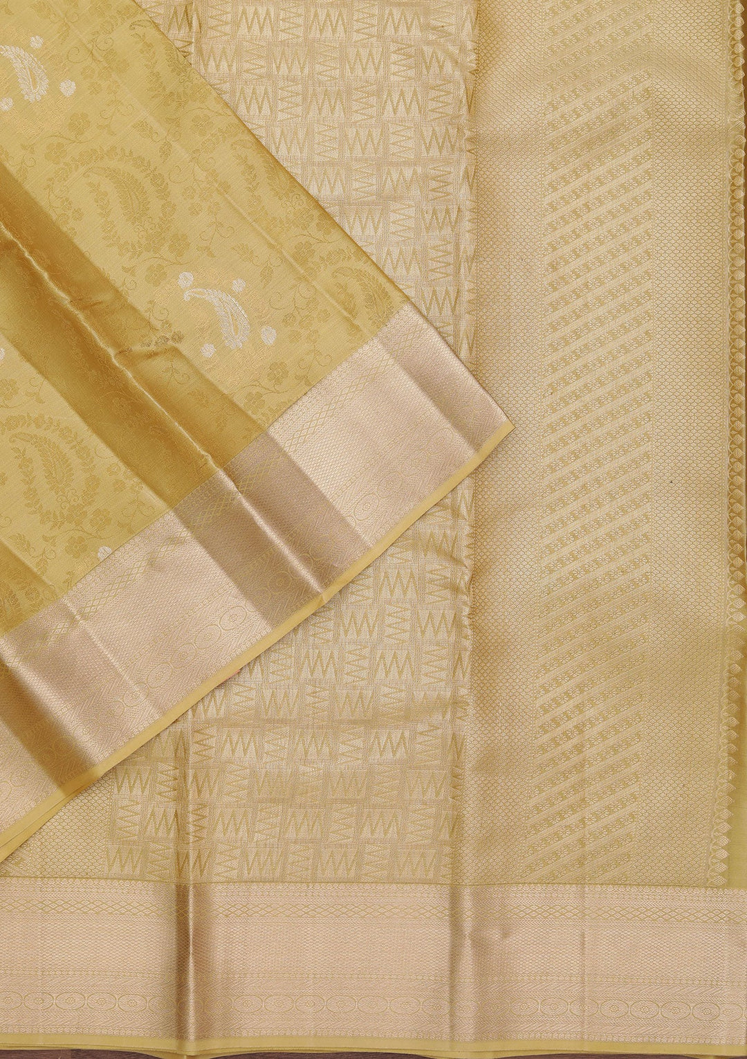 Gold Zariwork Pure Silk Saree