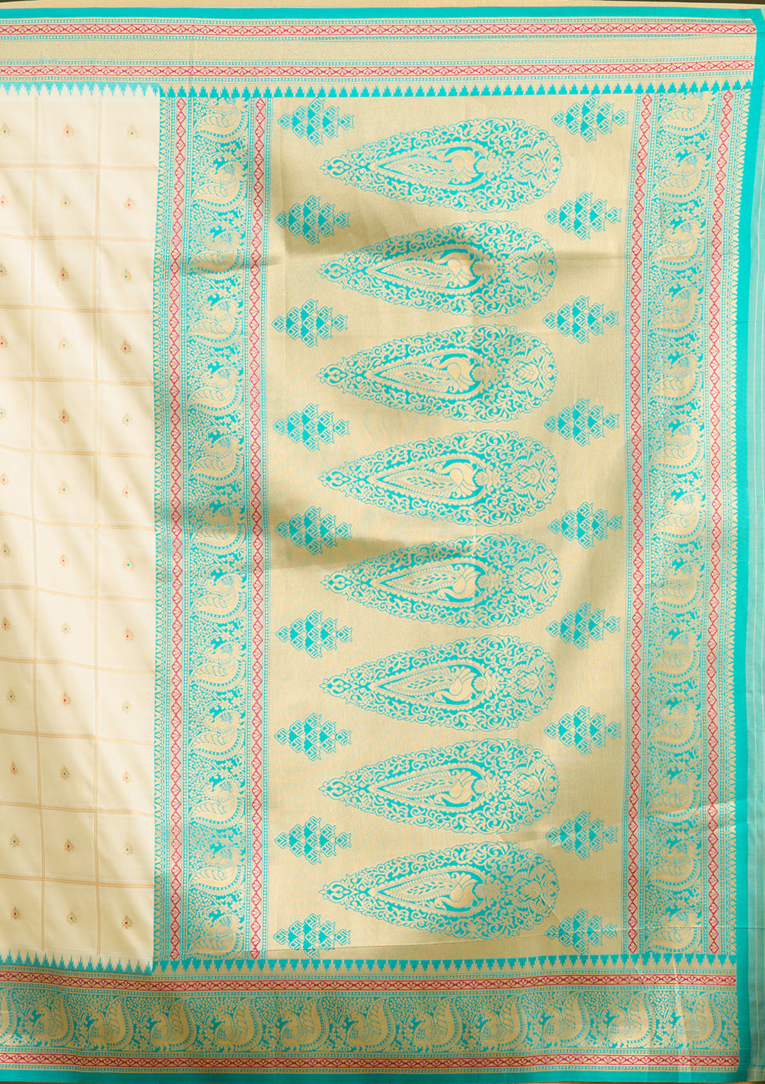 Off White Zariwork (Gold) Silk Silk Saree