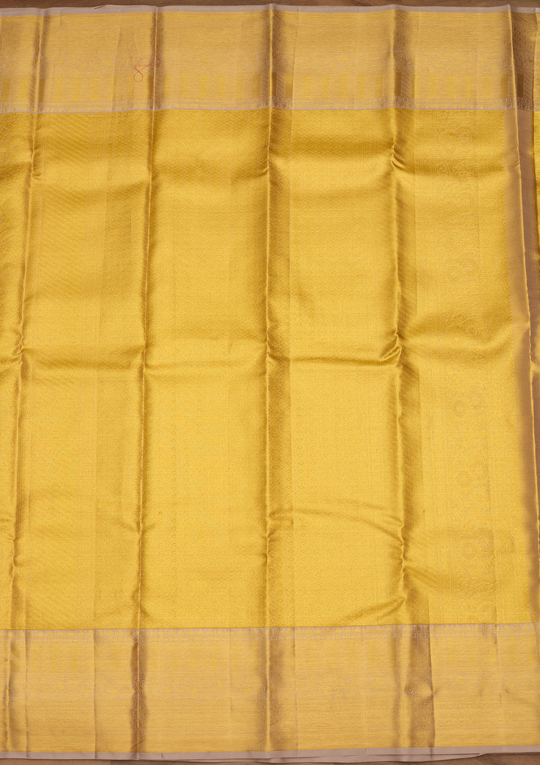 Gold Zariwork (Gold) Silk Silk Saree