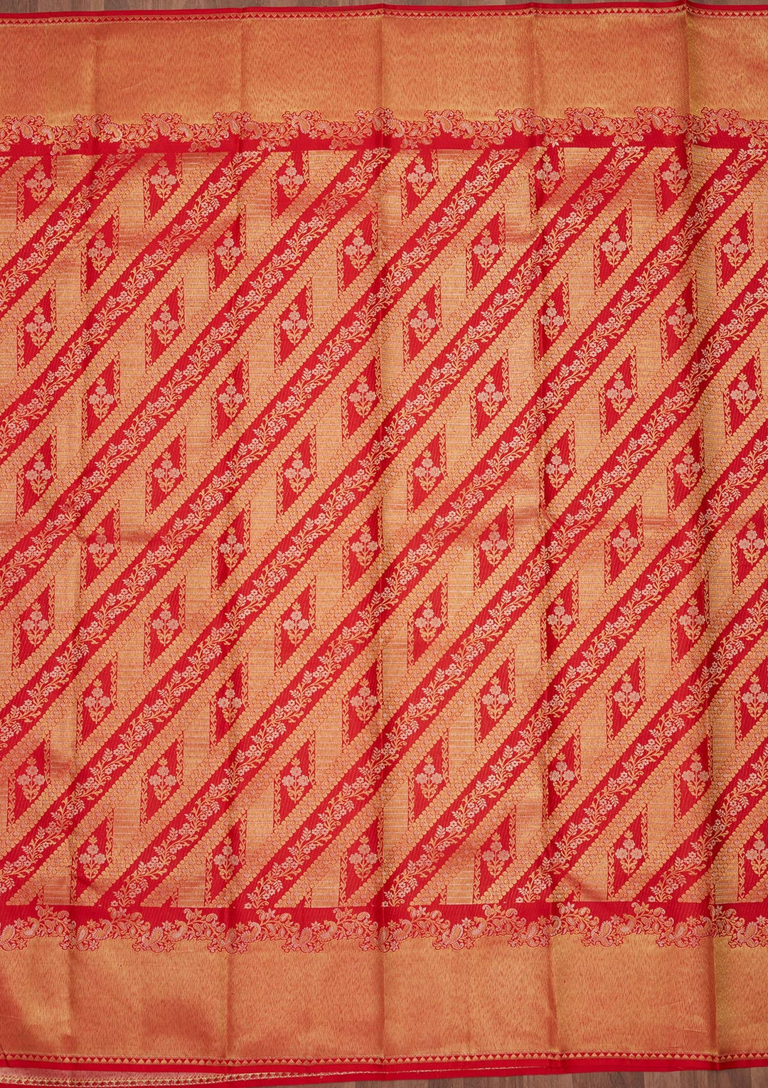 Red Zariwork (Gold) Pure Silk Saree