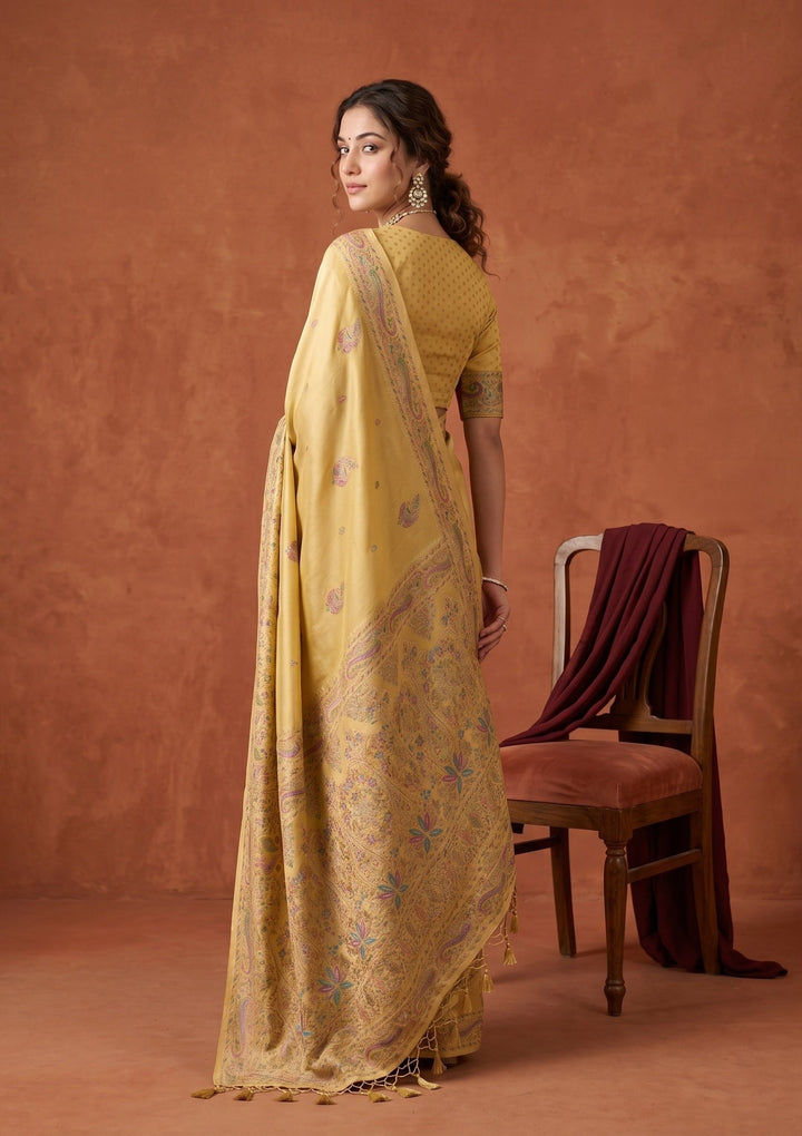 Gold Silk Buti Saree With Matching Blouse Piece