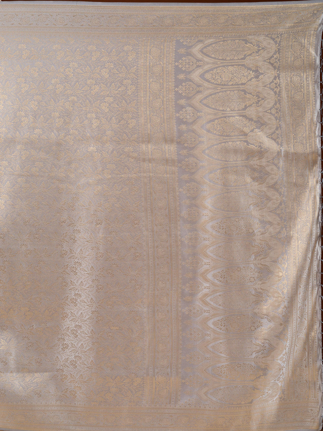Light Grey Silk Jaal Saree With Matching Blouse Piece