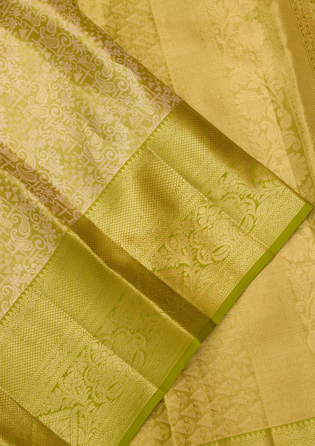 Parrot Green Dharmavaram Pure Silk Saree