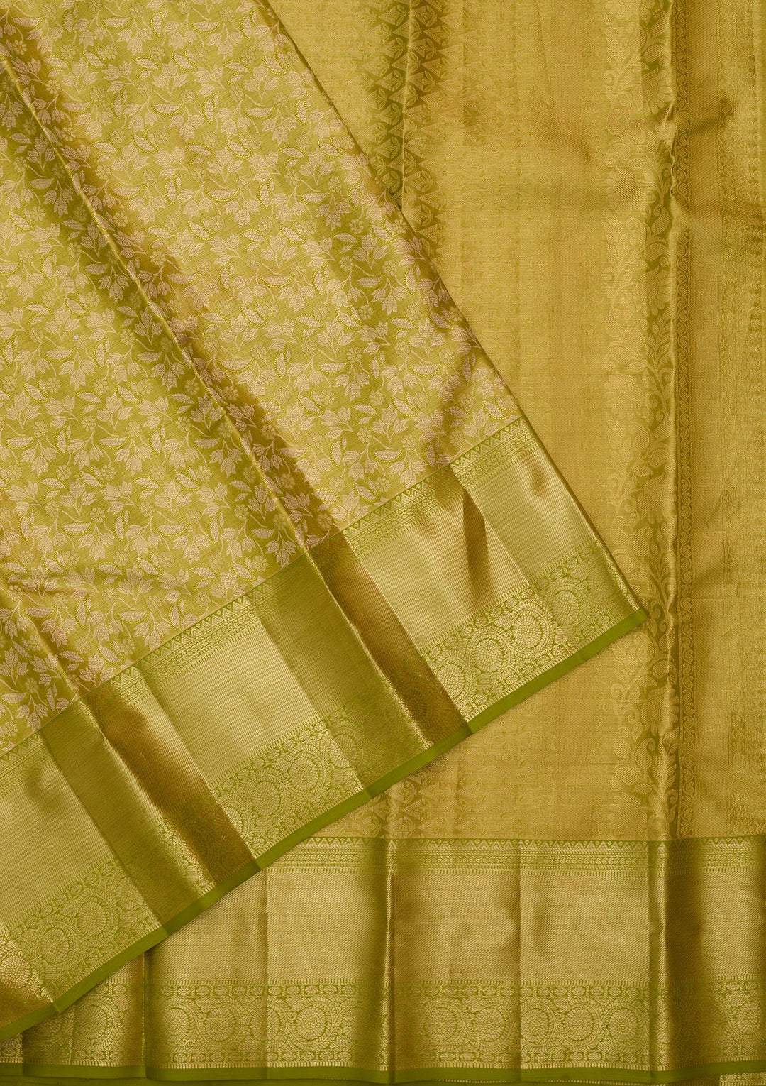 Parrot Green Dharmavaram Pure Silk Saree
