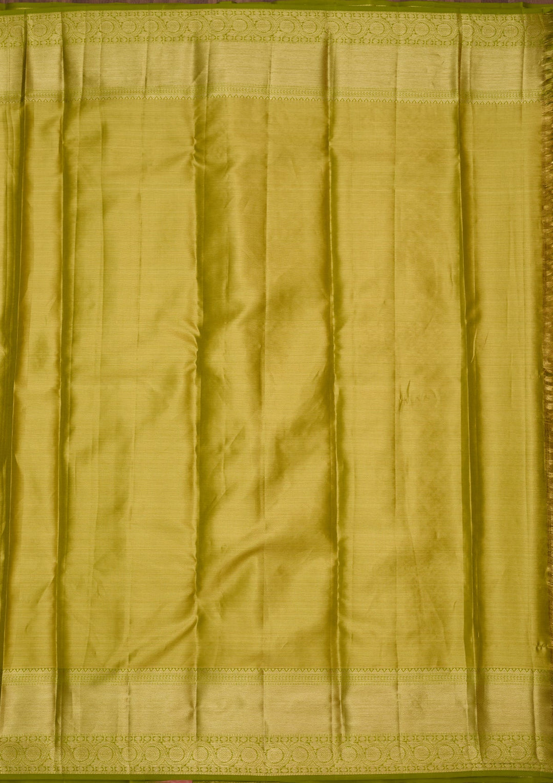 Parrot Green Dharmavaram Pure Silk Saree