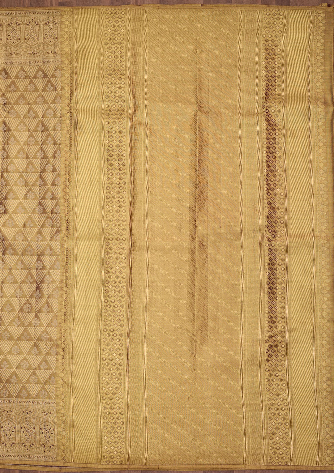 Mauve Dharmavaram Pure Silk Saree