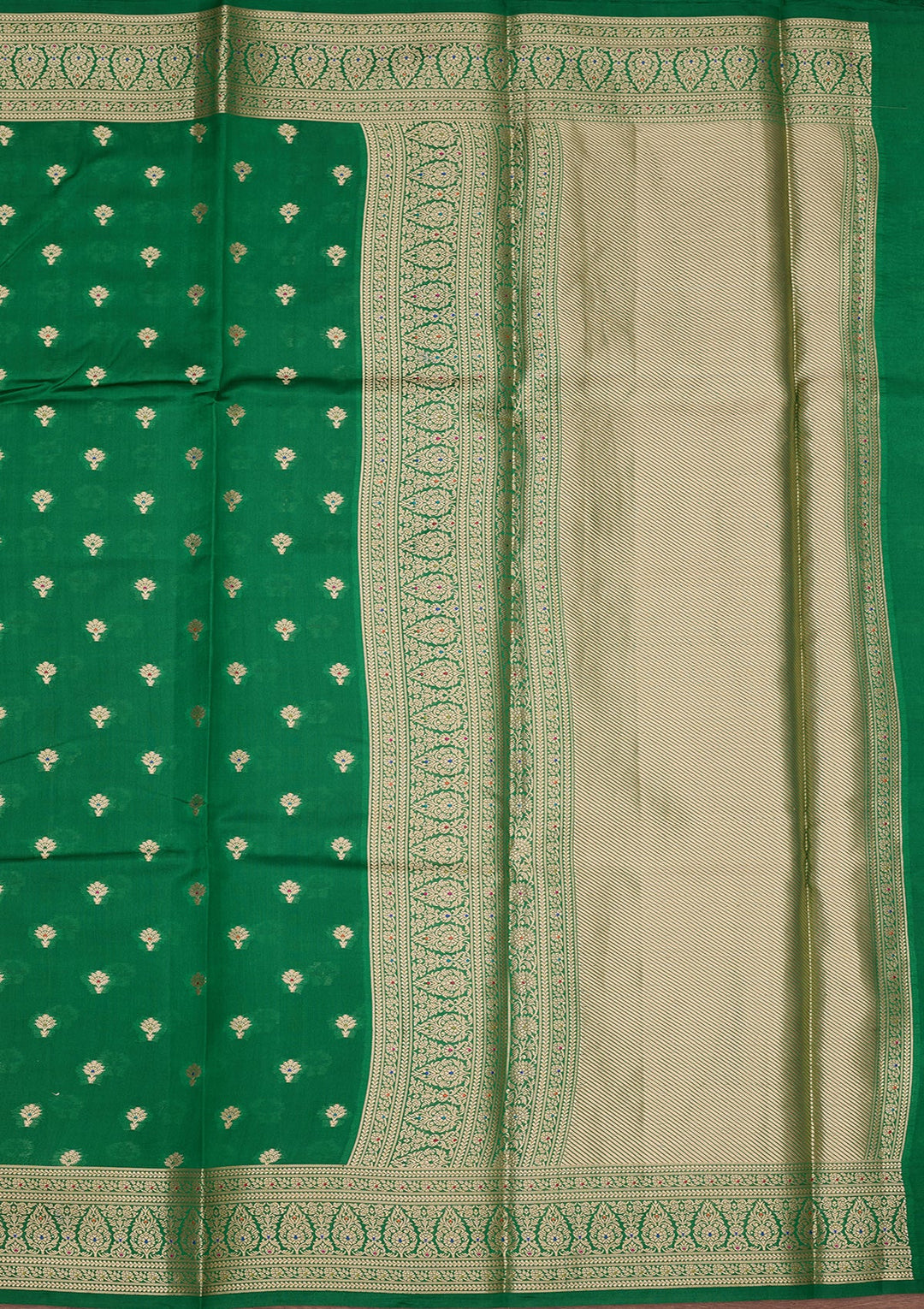 Rama Green Silk Jaal Saree With Matching Blouse Piece