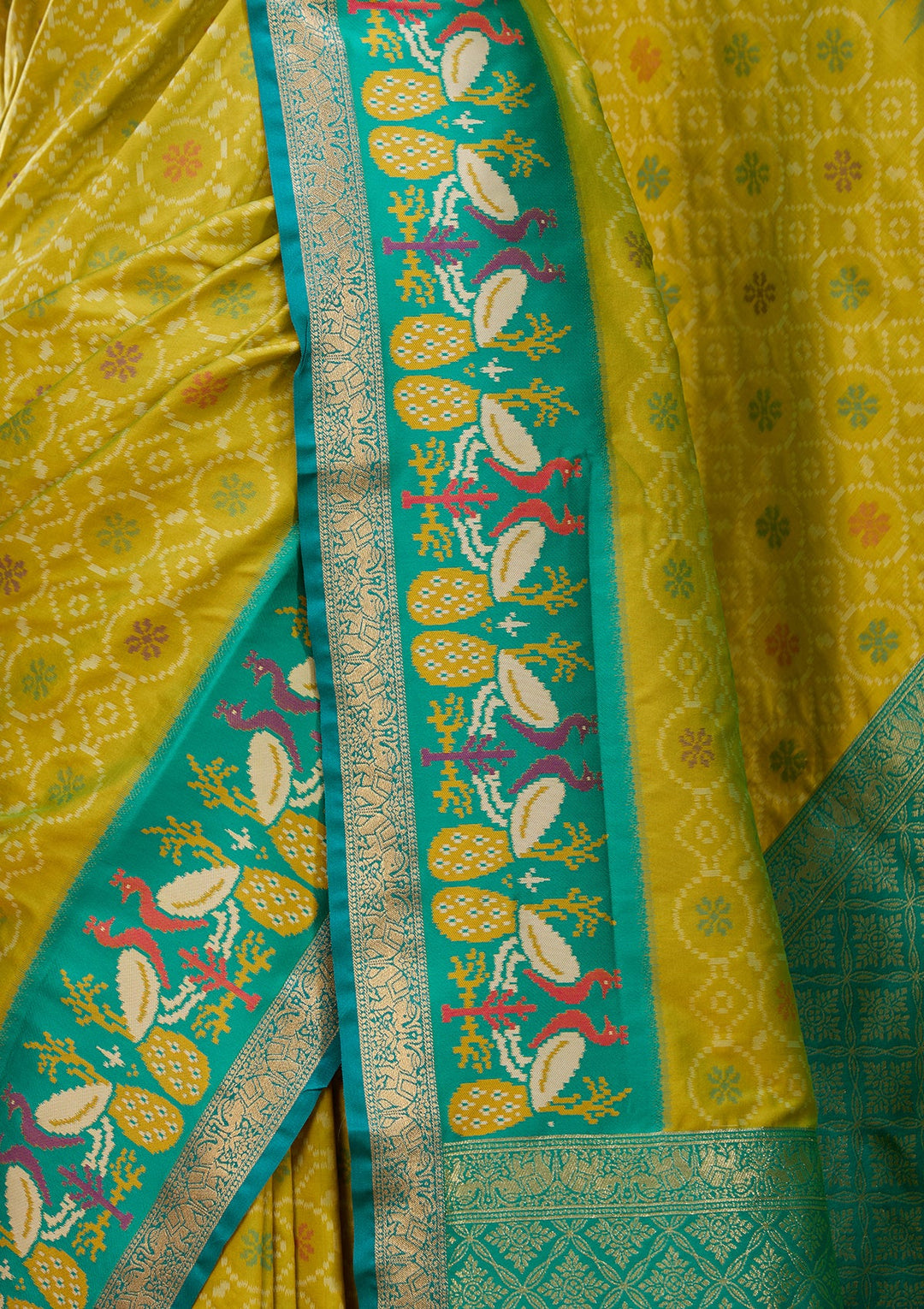 Parrot Green Art Silk Patola Jaal Saree With Matching Blouse Piece