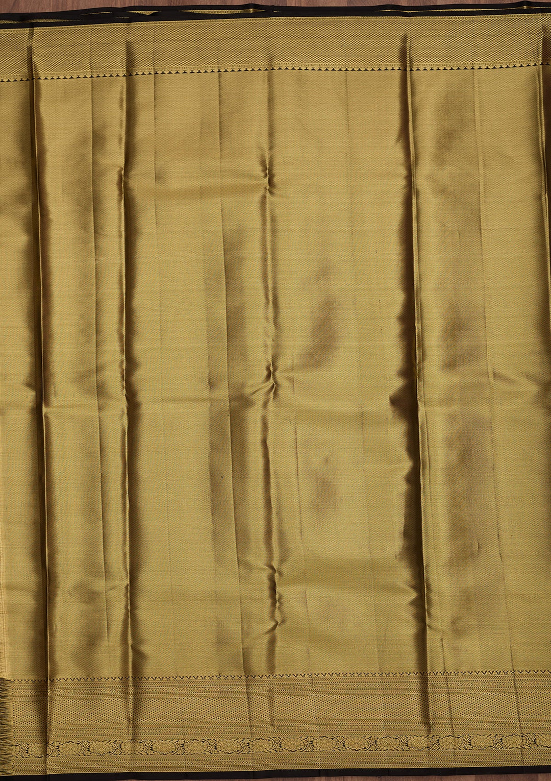 Gold Dharmavaram Tissue Silk Saree