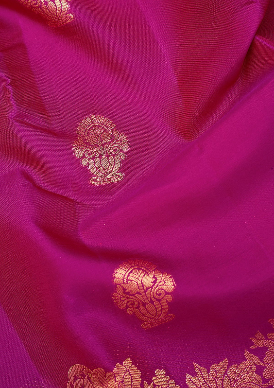 Magenta Pink Dharmavaram Pure Silk Saree With Matching Blouse Piece