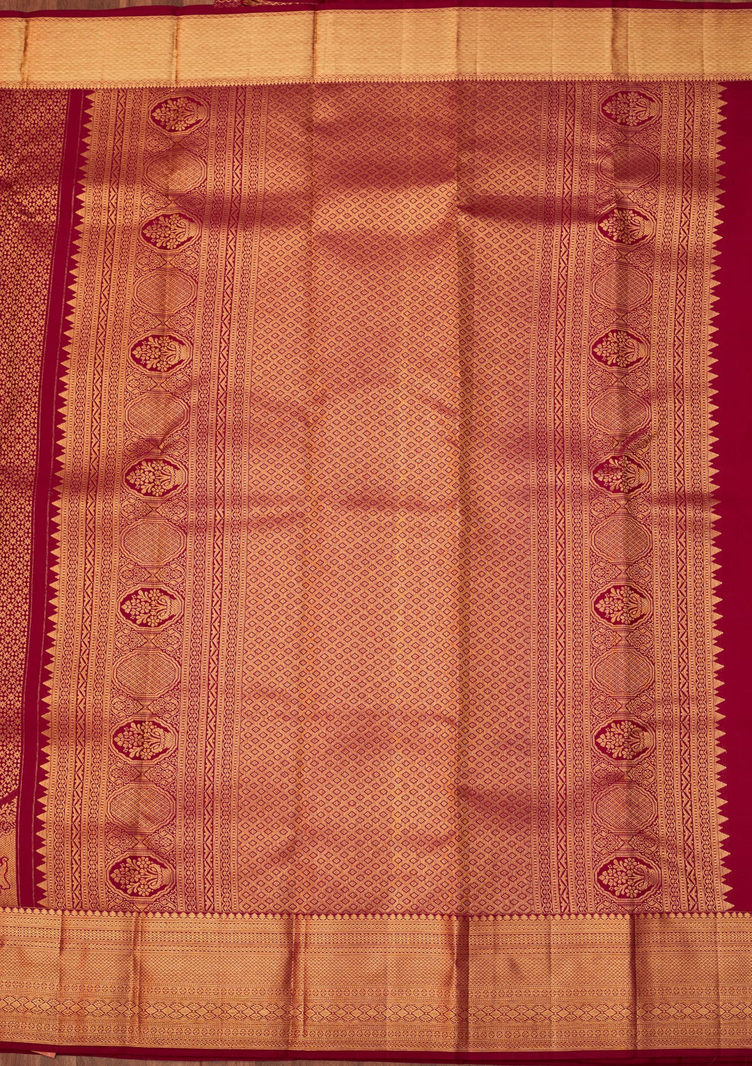 Maroon Dharmavaram Pure Silk Saree With Matching Blouse Piece