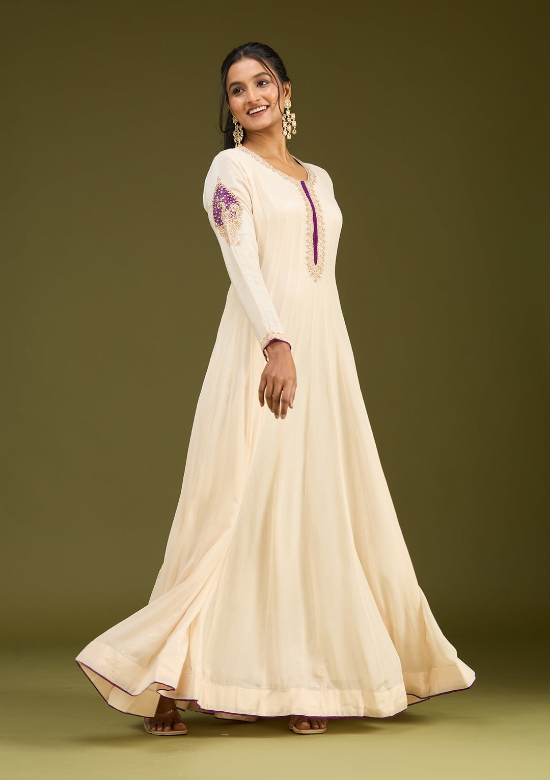 Off White Zariwork (Gold) Chanderi Readymade Salwar Suit