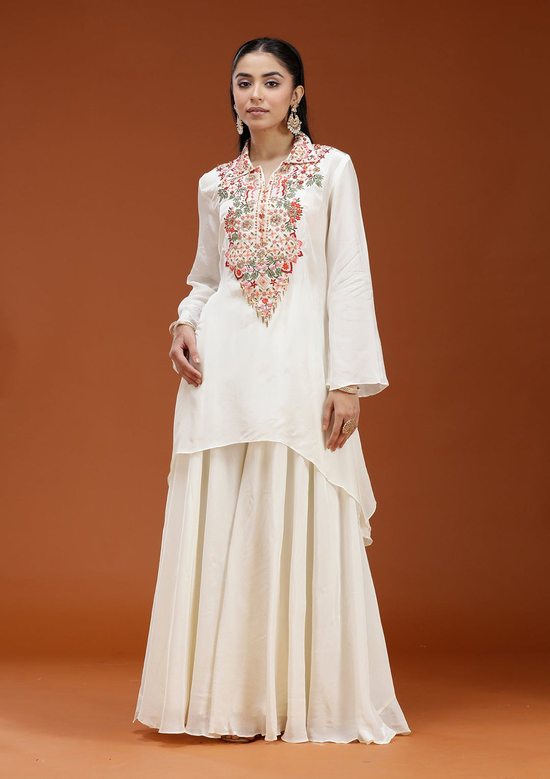 Off White Threadwork Satin Readymade Salwar Suit_koskii