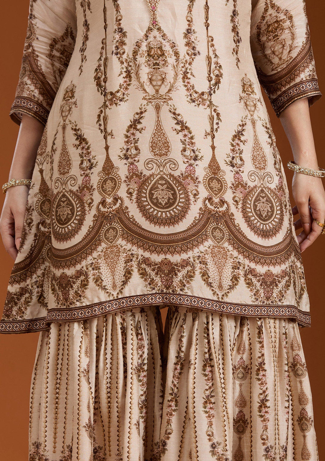 Off White Printed Crepe Readymade Salwar Suit_koskii