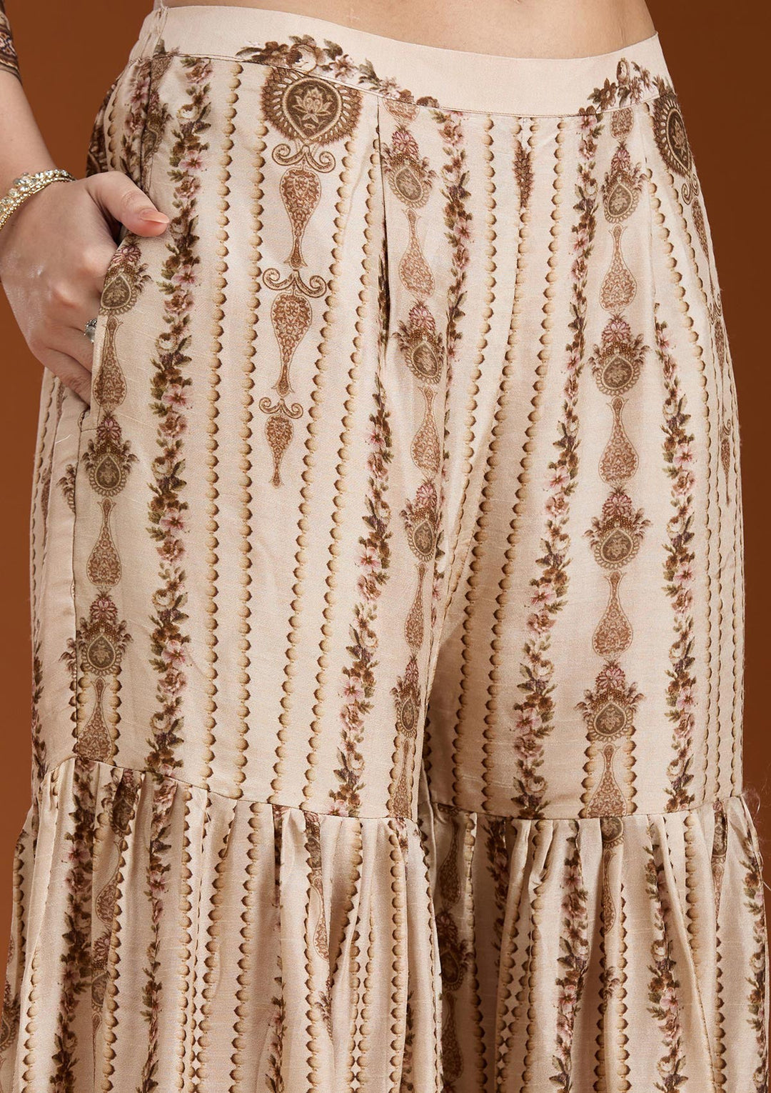Off White Printed Crepe Readymade Salwar Suit_koskii