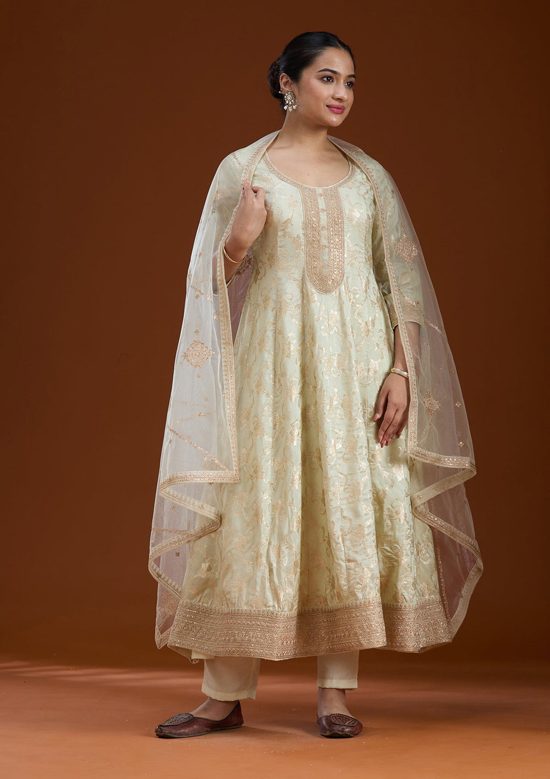 Off White Zariwork Brocade Readymade Salwar Suit