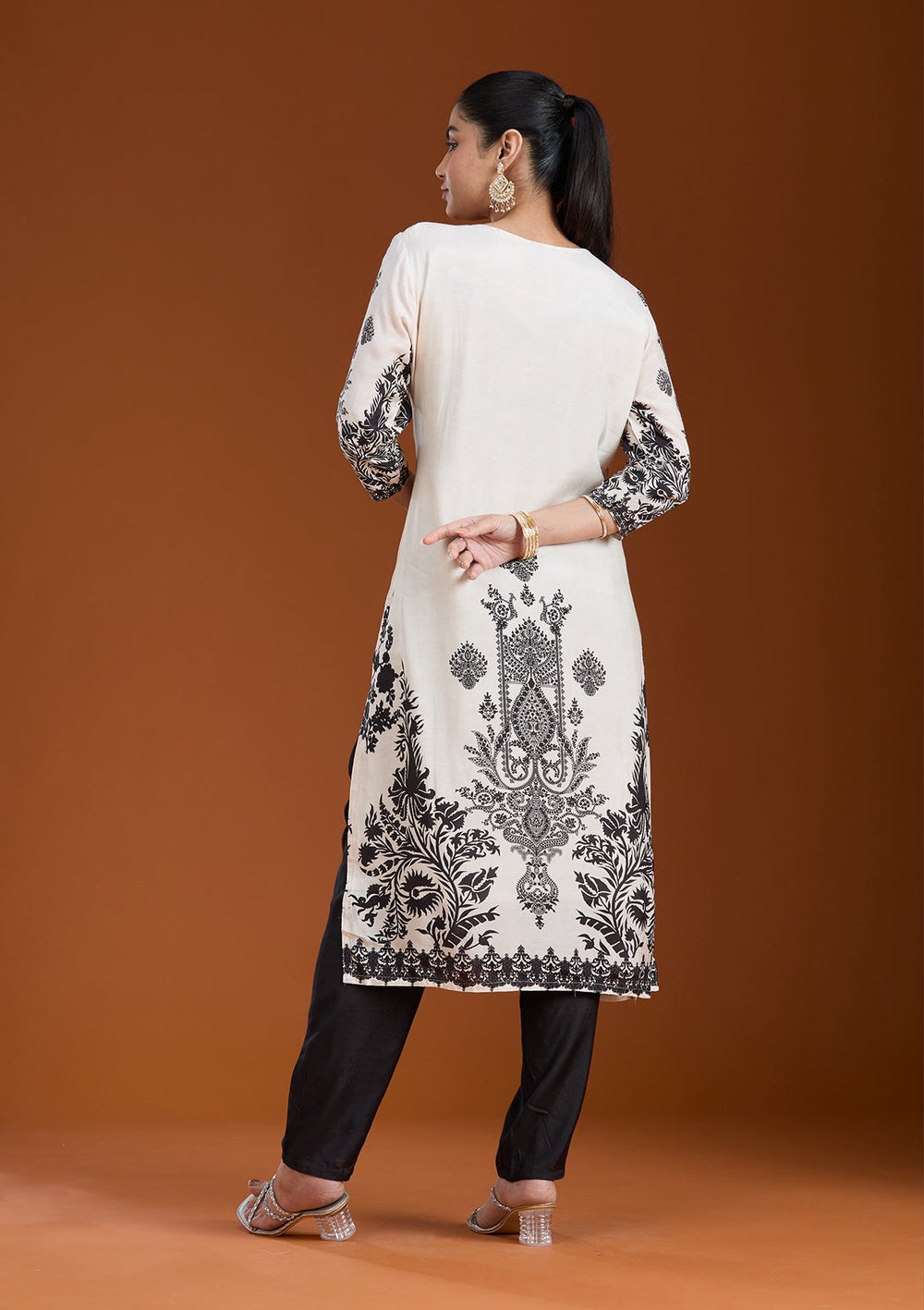 Off White Printed Crepe Readymade Salwar Suit-koskii