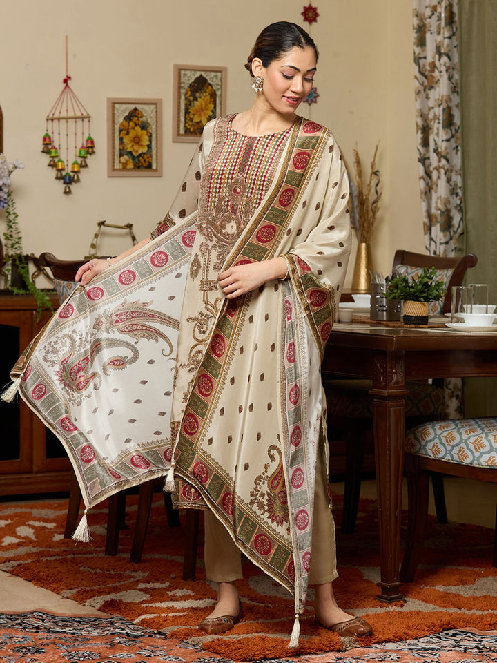 Pista Green Printed Crepe Readymade Salwar Suit