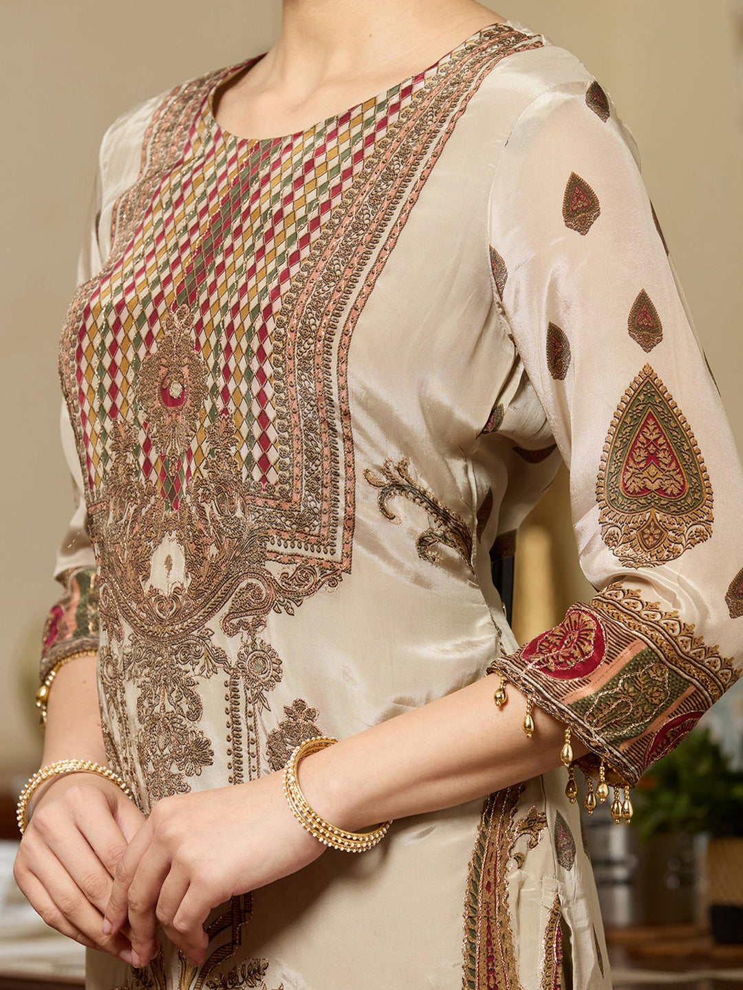 Pista Green Printed Crepe Readymade Salwar Suit