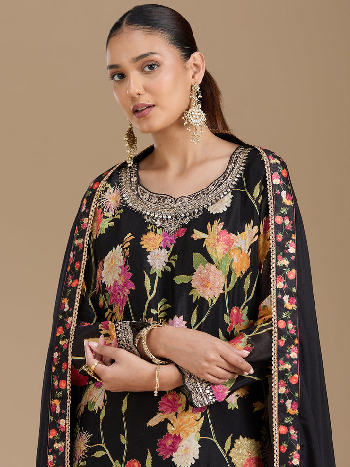 Black Threadwork Georgette Readymade Salwar Suit