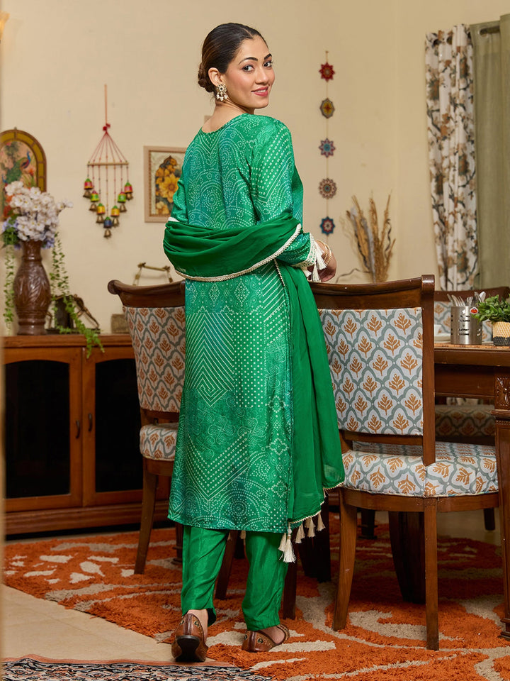 Leaf Green Threadwork Crepe Readymade Salwar Suit