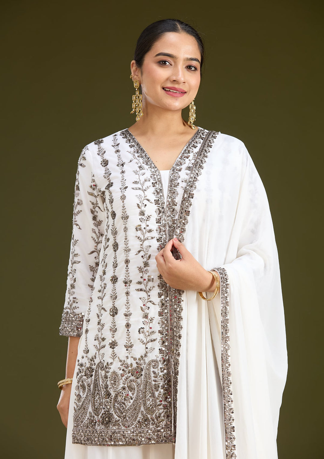 Off White Cutdana Georgette Readymade Salwar Suit