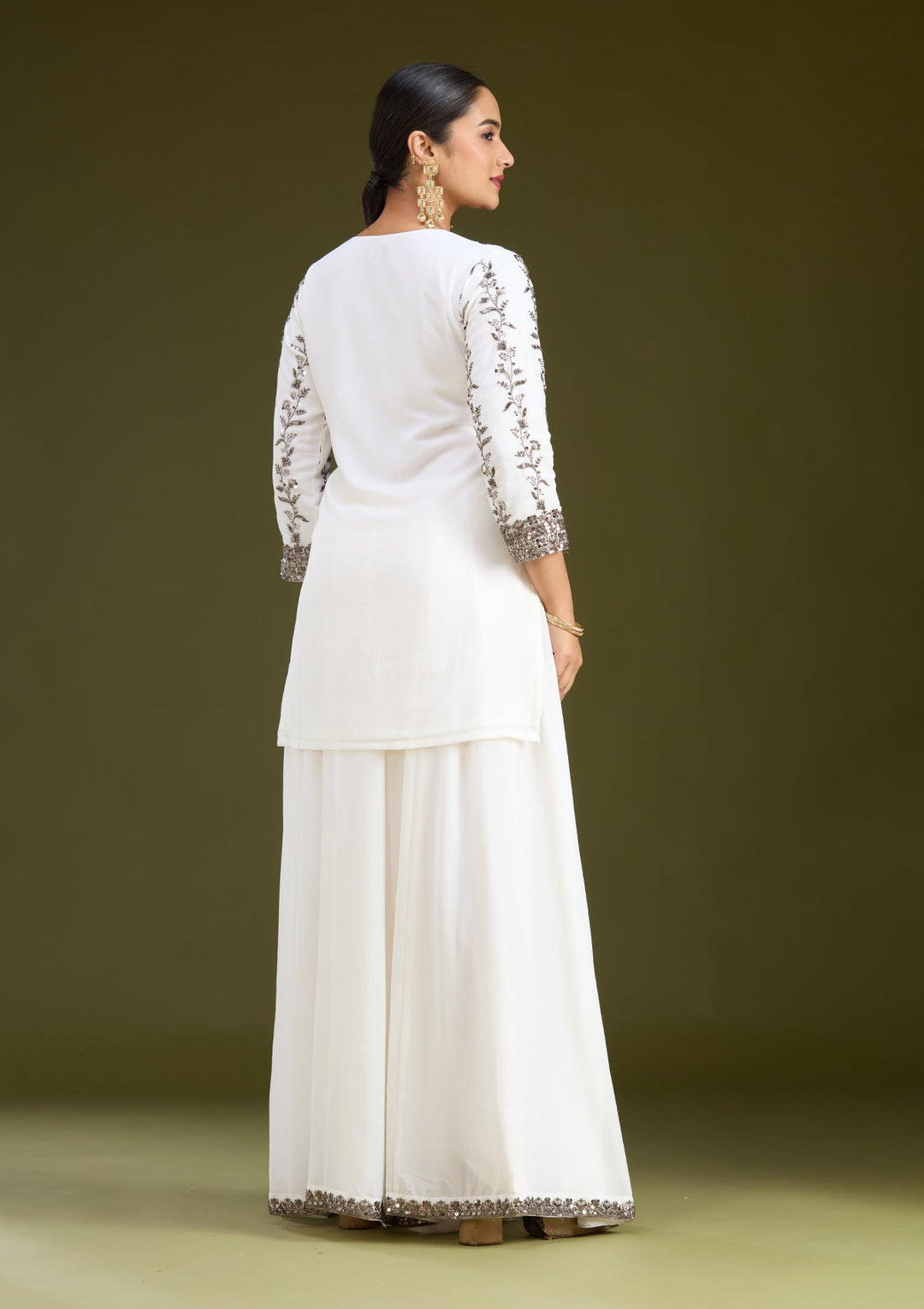 Off White Cutdana Georgette Readymade Salwar Suit