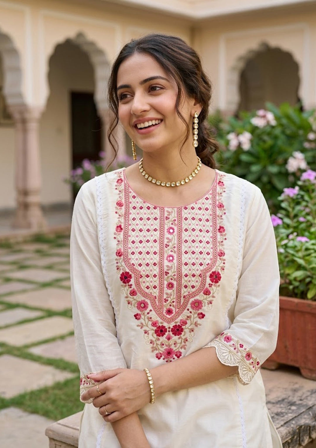 Off White Threadwork Chanderi Readymade Salwar Suit