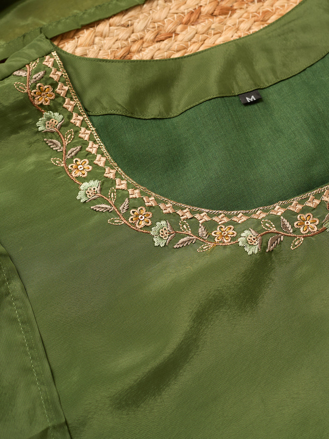 Mehendi Semi Crepe Threadwork Straight Kurta With Pant Regular And Dupatta
