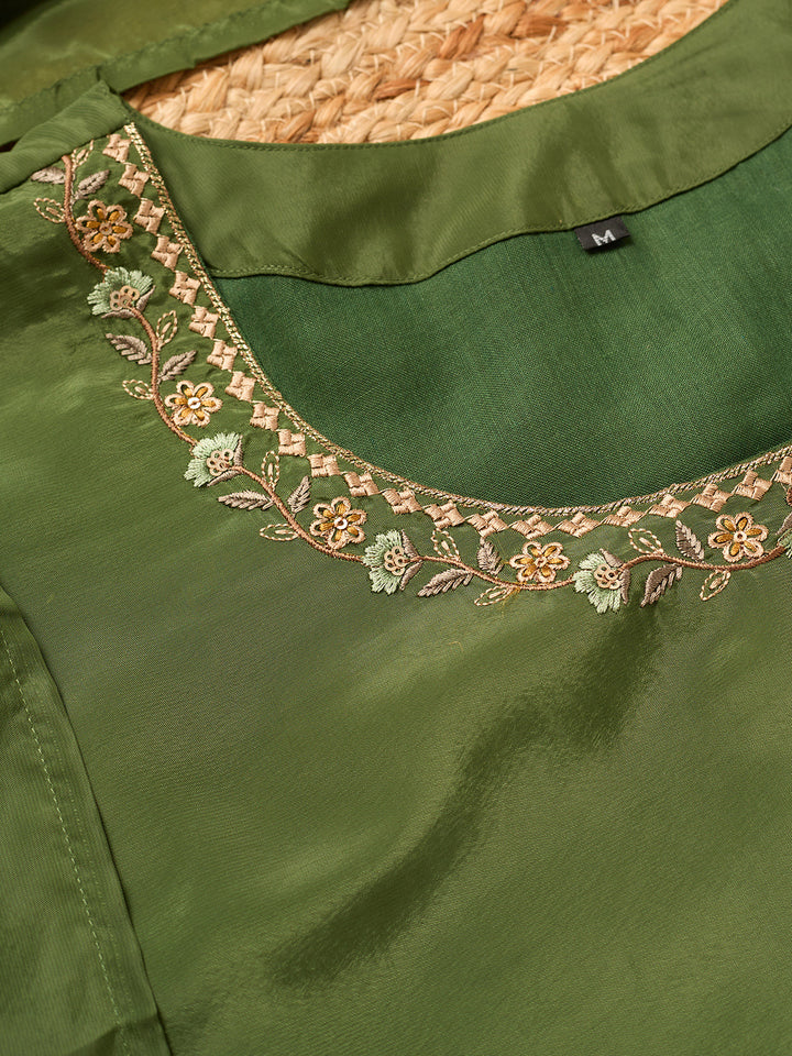 Mehendi Semi Crepe Threadwork Straight Kurta With Pant Regular And Dupatta