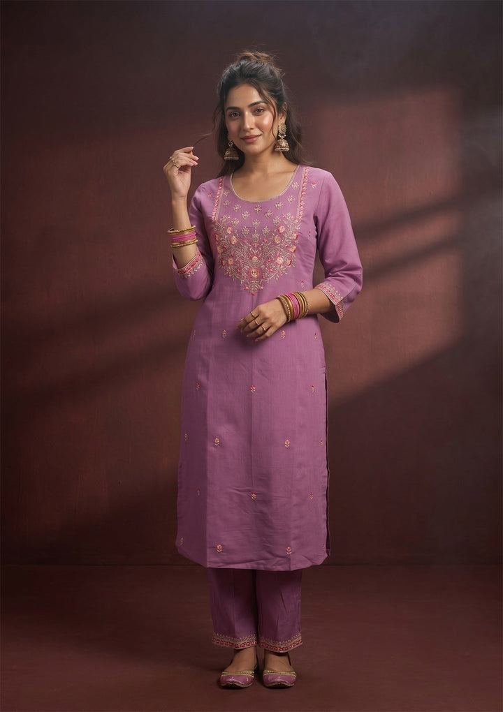 Lavender Silk Threadwork Straight Kurta With Pant Regular And Dupatta