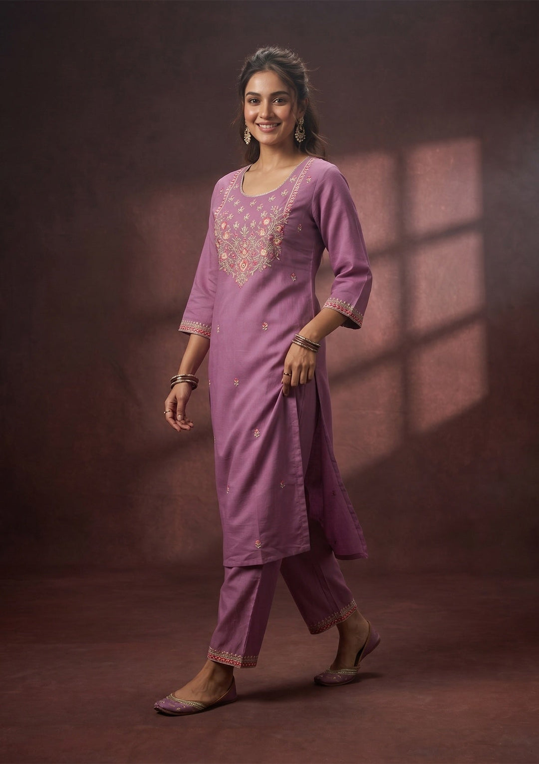 Lavender Silk Threadwork Straight Kurta With Pant Regular And Dupatta