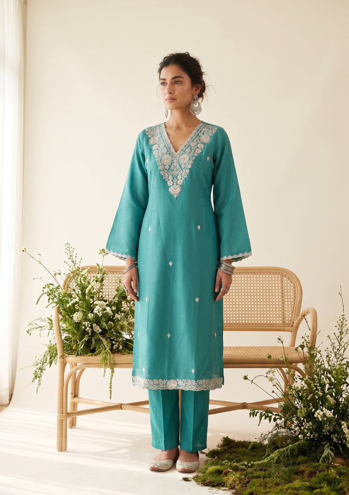 Sea Green Soft Raw Silk Threadwork Straight Kurta With Regular Pant And Dupatta