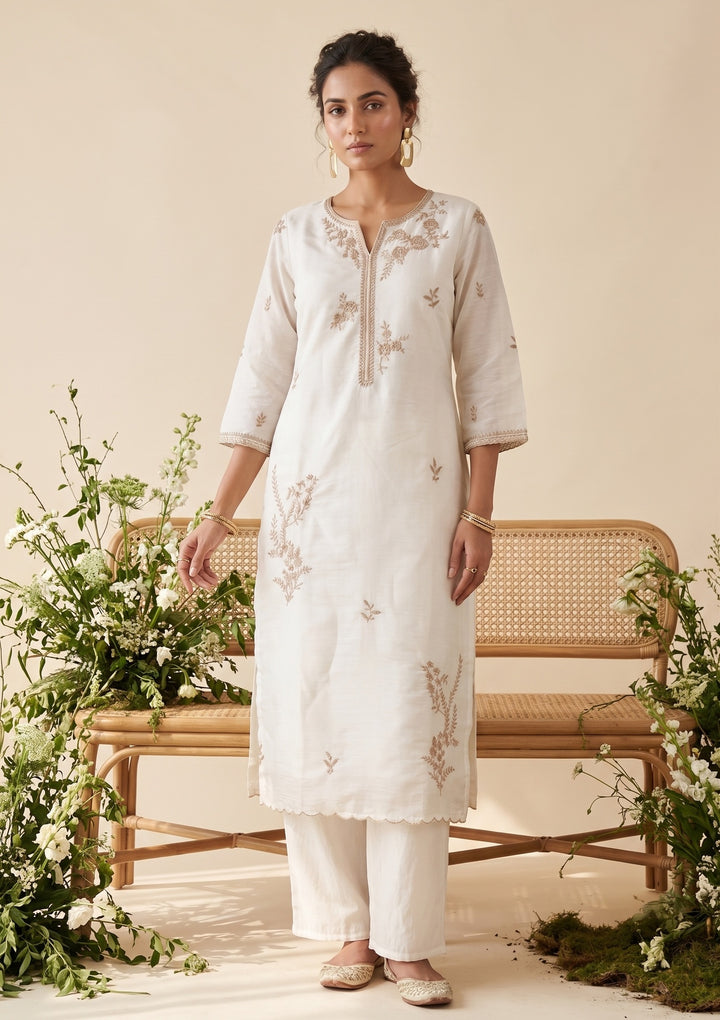Off White Chanderi Gold Zardozi Straight Kurta With Pant Regular And Dupatta