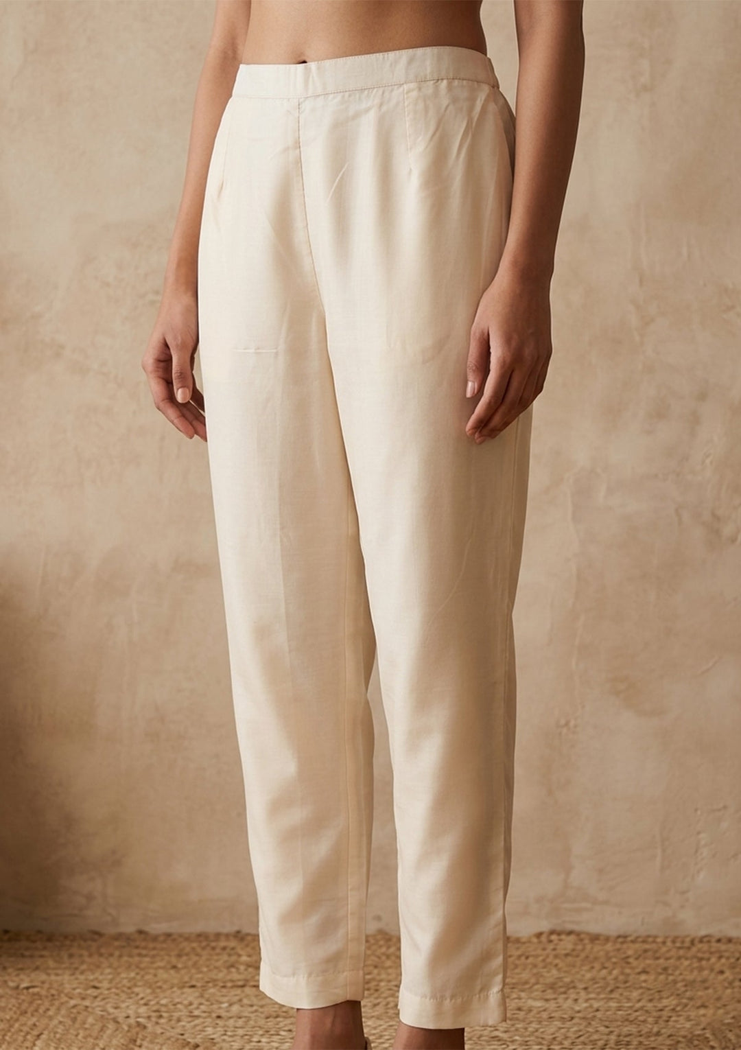 Cream Chanderi Threadwork Straight Kurta With Pant Regular And Dupatta