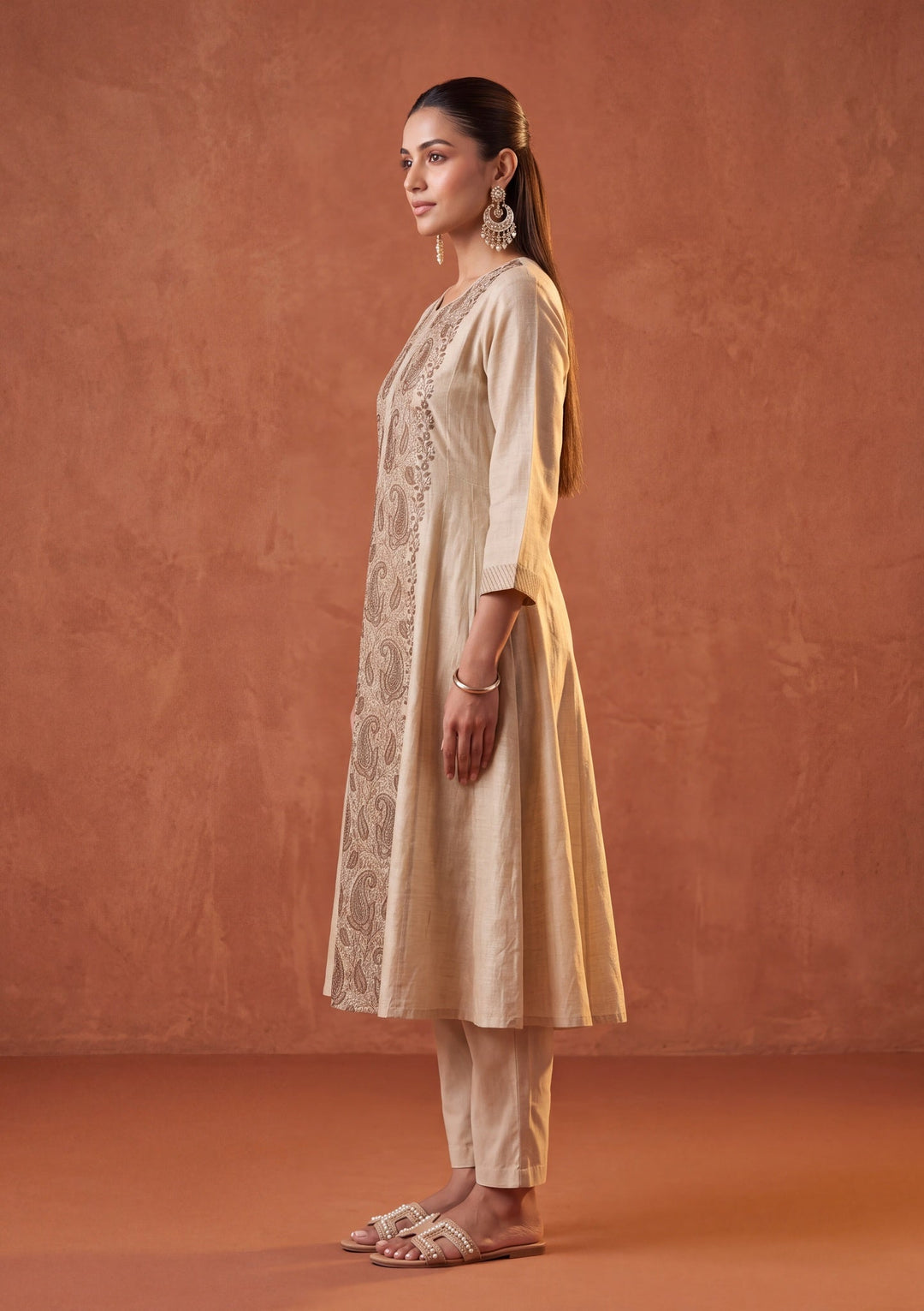 Beige Threadwork Cotton Readymade Salwar Suit