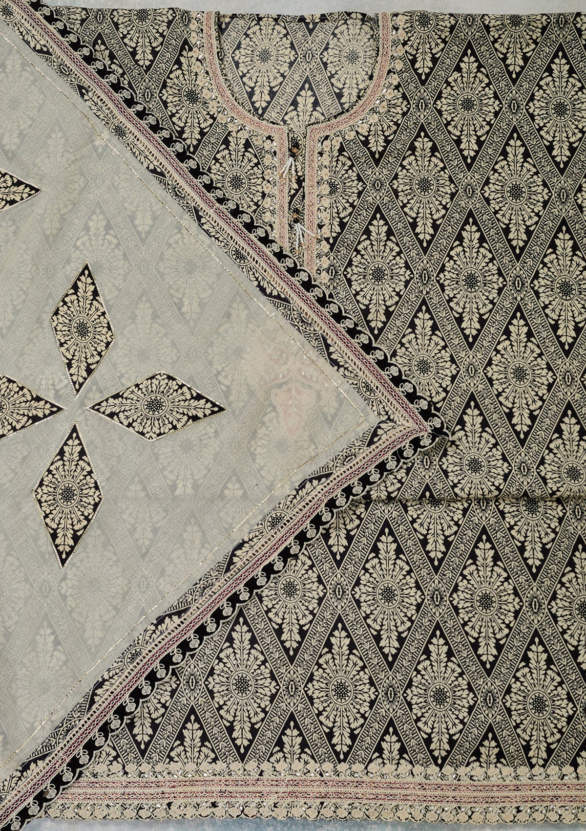 Cream Threadwork Cotton Unstitched Salwar Suit-Koskii
