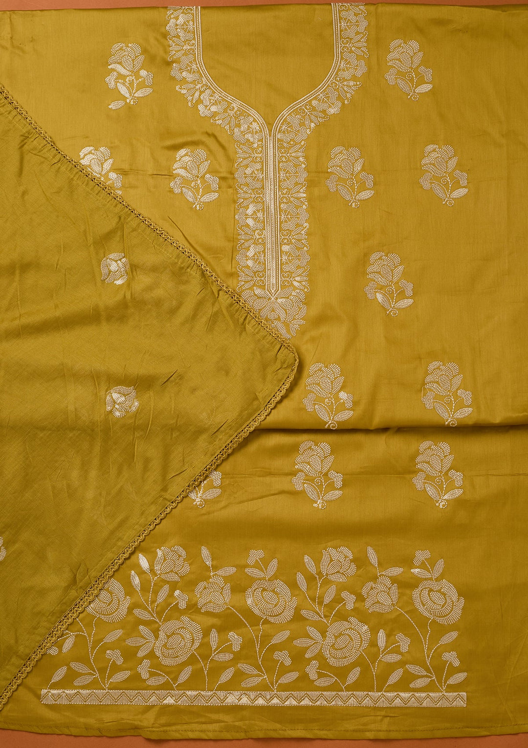 Mehendi Green Threadwork Cotton Unstitched Salwar Suit