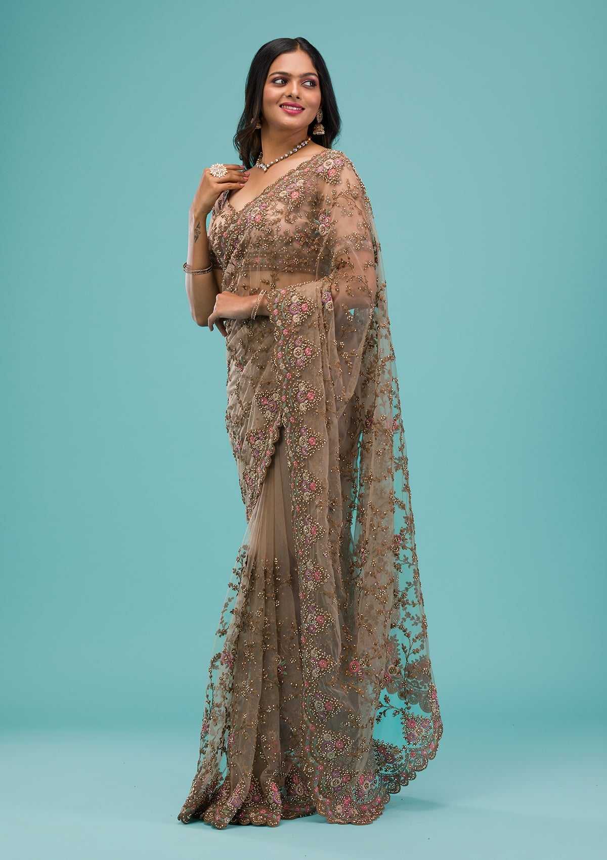 Buy Beige Zariwork Net Saree - Koskii
