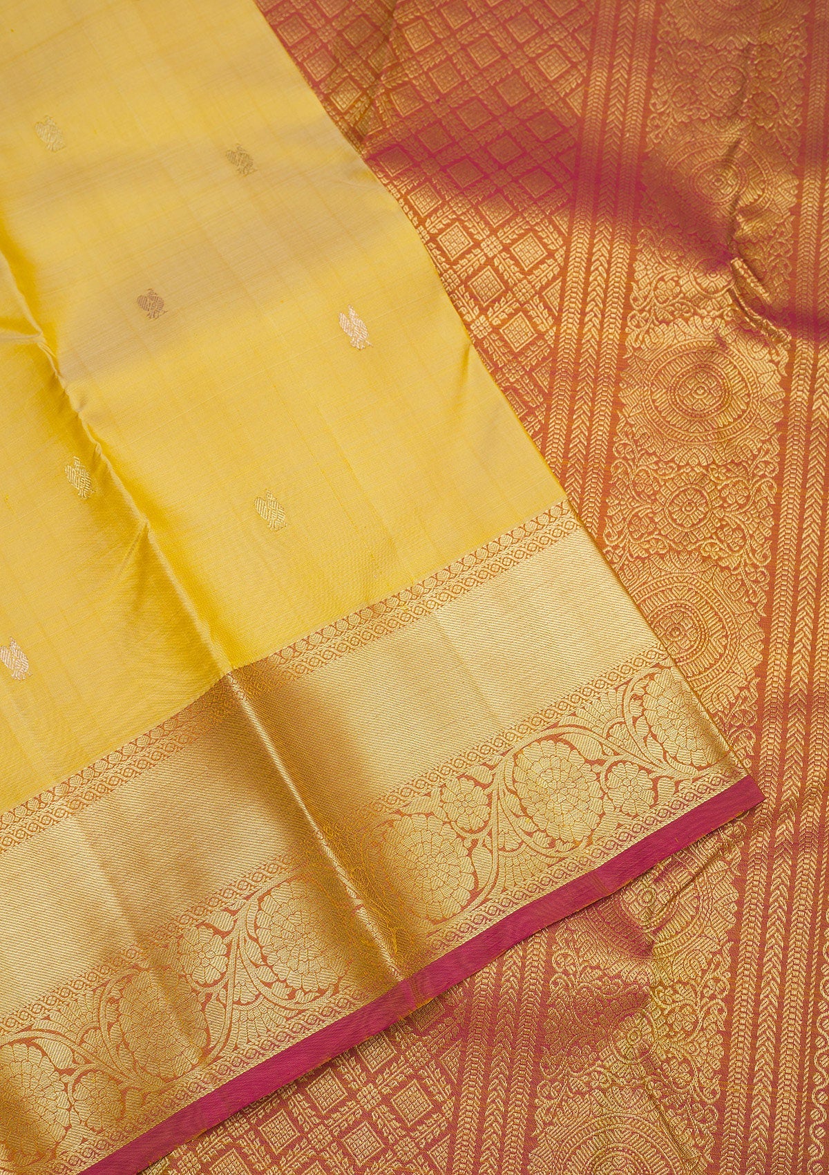 Beige Zariwork Pure Silk Saree-Koskii