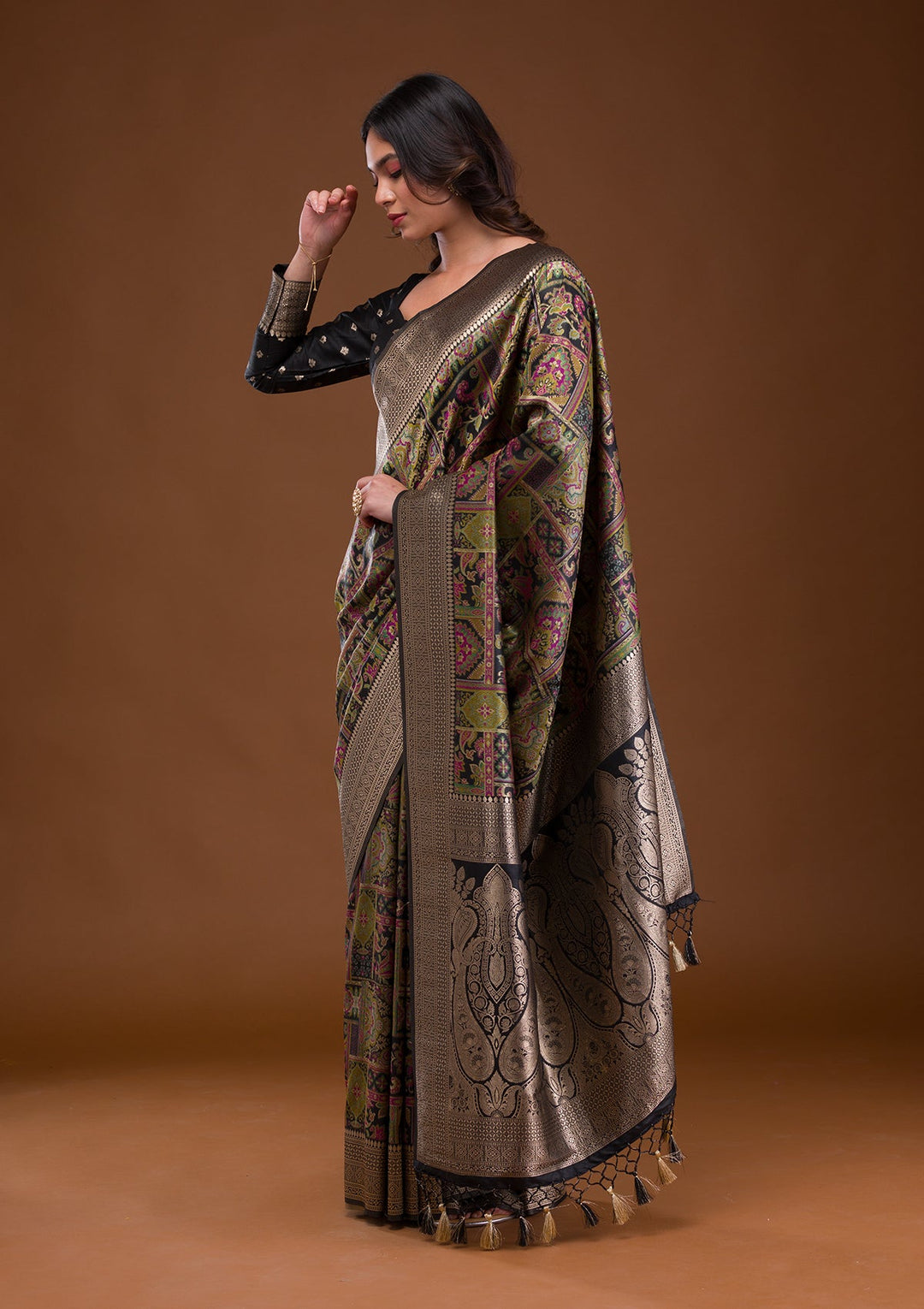 Onion Pink Stonework Net Designer Saree-Koskii