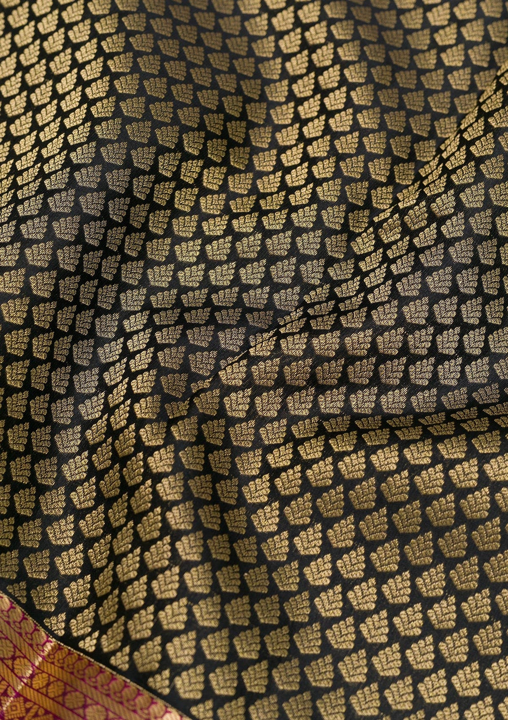 Black Zariwork Pure Silk Saree-Koskii