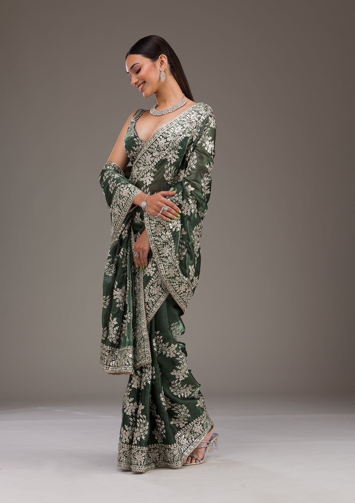 Bottle Green Threadwork Tissue Saree-Koskii