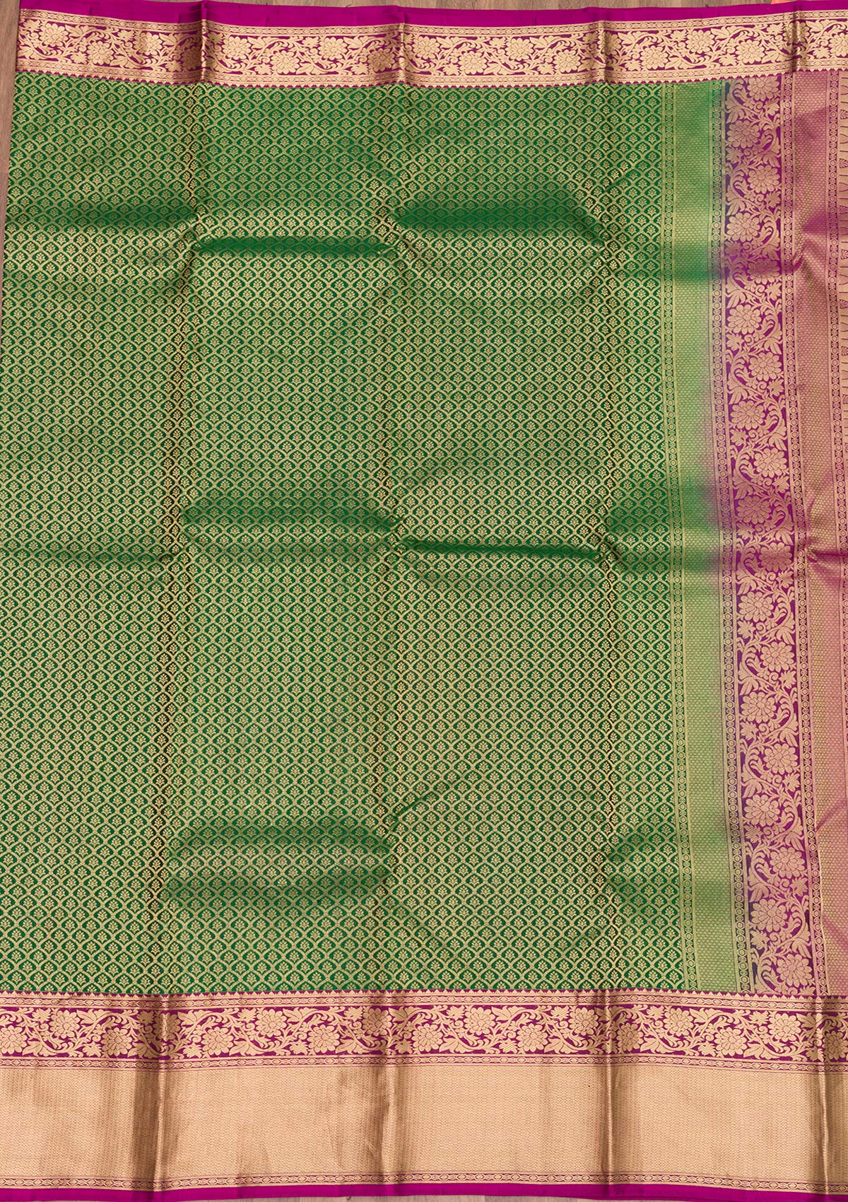 Bottle Green Zariwork Pure Silk Saree-Koskii